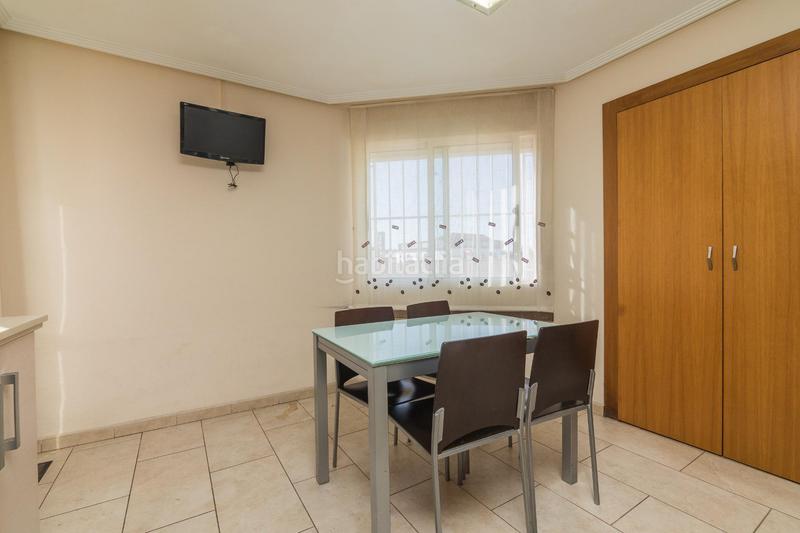 Foto 44b22b72-602e-471e-bbf3-ff4a89929bfe. Chalet con riscaldamento parcheggio in La Marina Elche / Elx
