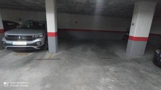 Aparcament cotxe a Plaza Crevillente - Antiguos Juzgados - El Asilo. Plaza de garaje, junto parque cruz de los caidos