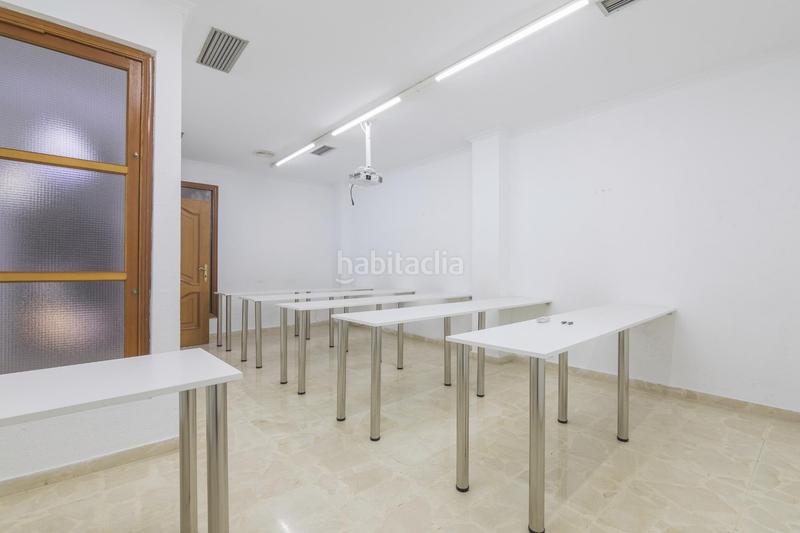 Foto c14b7e2b-8b76-4bf2-8370-622b2f93bc2e. Location local commercial dans Plaza Crevillente - Antiguos Juzgados - El Asilo Elche / Elx