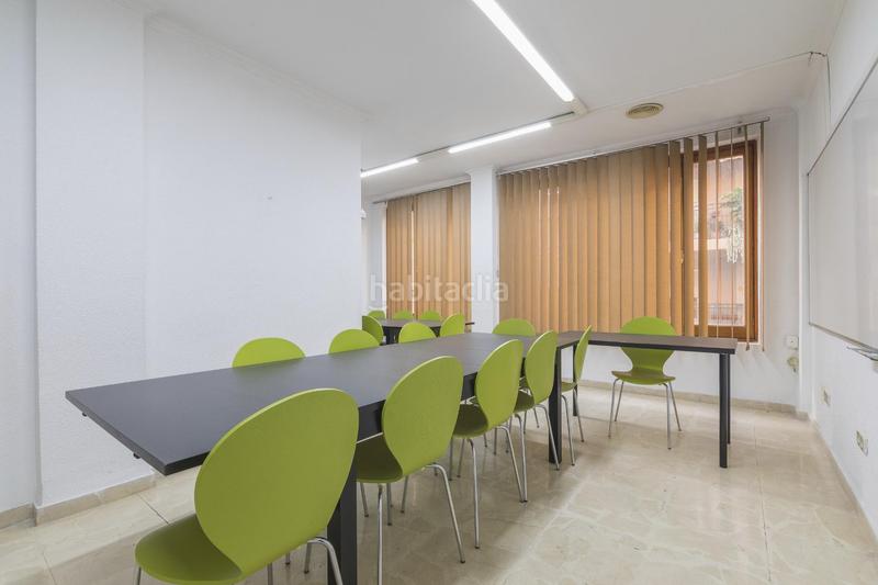 Foto ee7dd4f0-1144-48c6-bc1b-74e92db2e463. Location local commercial dans Plaza Crevillente - Antiguos Juzgados - El Asilo Elche / Elx