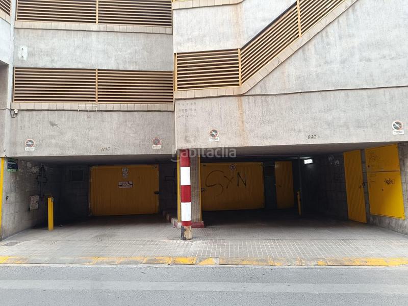 Foto 9ff4e23d-3432-4f17-a80d-d5aa1a659376. Parking coche plaza de garaje en parking emigdio santamaria en Elche / Elx