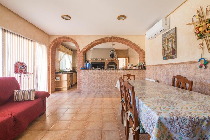 Foto 9e9721f5-158a-4eb9-8b97-f96797959ff8. Xalet amb aparcament piscina a Jubalcoi Elche / Elx