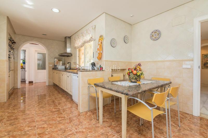 Foto e5c4dd98-d1a7-4ee0-bb65-9ad9c4af943d. Xalet amb aparcament piscina a Jubalcoi Elche / Elx