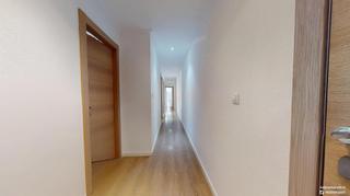 Pis a San Isidro. Piso semi nuevo con terraza privada y patio lista para entrar a