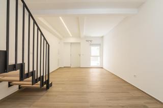 Tríplex a El Raval - Portes Encarnades. Tripex con terraza!!!  una joya reformada en el corazon del rava