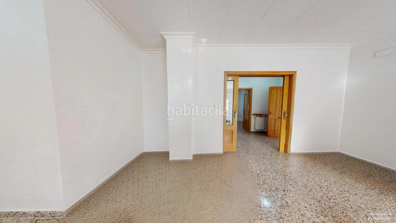 Foto 6d36f029-b5c4-4453-9382-8cab2ce039c0. Chalet  con gran potencial en Las Bayas, elche ideal para transformar en un oasis ibicenco !! en Elche / Elx