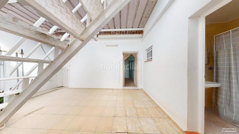 Foto aed1960c-b7f9-4791-93c1-3526894fd4a6. Chalet  con gran potencial en Las Bayas, elche ideal para transformar en un oasis ibicenco !! en Elche / Elx