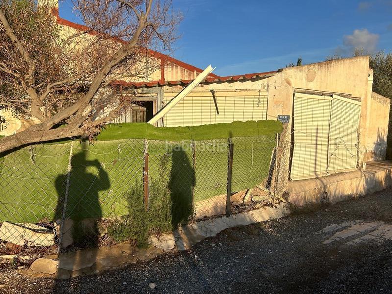 Foto d931e6bd-4e34-4962-a1ea-91fabe312117. Casa con piscina in Crevillente