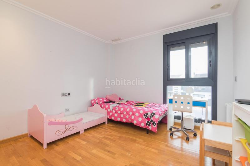 Foto 1625eb0c-09ba-4801-a23d-9a4ffbbbe1ce. Chalet  independiente en zona residencial prestigiosa huerto travalon proximo al estadio martinez valero elche en Elche / Elx