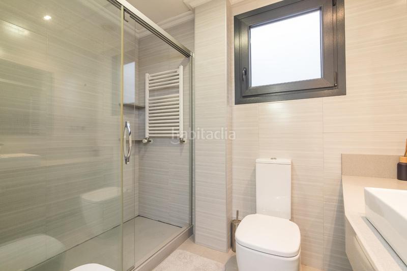 Foto 1a3eba54-31f3-4adc-8f46-c82440079b2e. Chalet  independiente en zona residencial prestigiosa huerto travalon proximo al estadio martinez valero elche en Elche / Elx