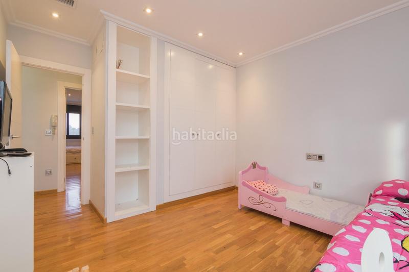 Foto 1a67359a-9079-41c4-aa0a-88d09a261506. Chalet  independiente en zona residencial prestigiosa huerto travalon proximo al estadio martinez valero elche en Elche / Elx