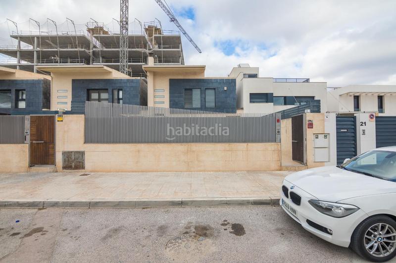 Foto 65c0b3a3-dcf5-4a18-a3ef-4dbf6026a39d. Chalet  independiente en zona residencial prestigiosa huerto travalon proximo al estadio martinez valero elche en Elche / Elx
