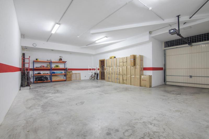 Foto 7d651a1c-468c-41de-a65d-0a22be49a665. Chalet  independiente en zona residencial prestigiosa huerto travalon proximo al estadio martinez valero elche en Elche / Elx