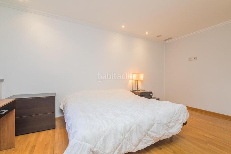 Foto 8e370383-1b33-459c-894f-e58c602f998c. Chalet  independiente en zona residencial prestigiosa huerto travalon proximo al estadio martinez valero elche en Elche / Elx