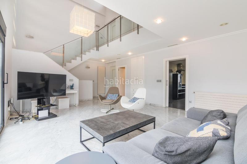 Foto c6b507fc-ebd6-44b4-8ffd-1d00a0365cfb. Chalet  independiente en zona residencial prestigiosa huerto travalon proximo al estadio martinez valero elche en Elche / Elx