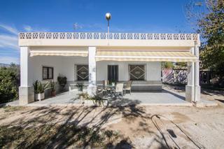 Xalet a La Algoda - Matola - Llano de San José. Chalet con piscina en matola