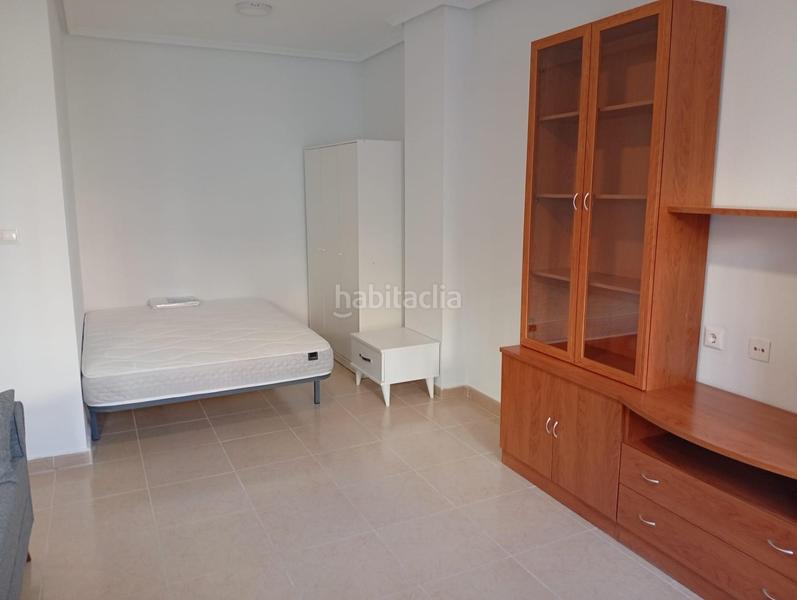 Foto 12abb6d2-5536-497b-a768-dfde1768ff8d. Alquiler piso acogedor apartamento para entrar a vivir en Torrevieja