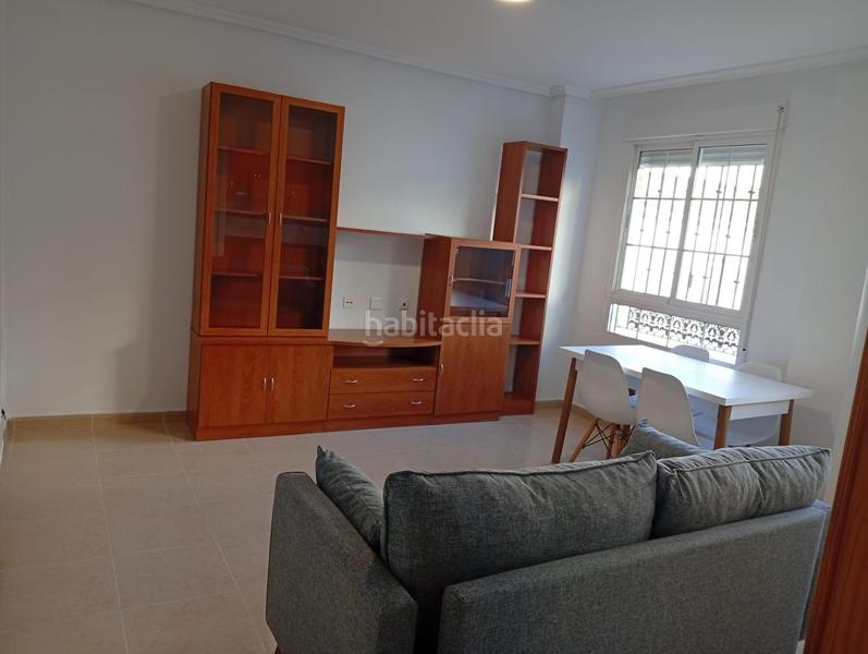 Foto b97bbafe-8cdf-451e-91f6-99d30287b0df. Alquiler piso acogedor apartamento para entrar a vivir en Torrevieja