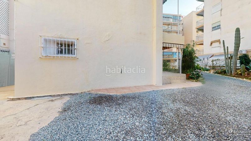 Foto 6fc9ae72-efef-4151-9bcc-9e6814f0221f. Xalet amb aparcament a Playa Tamarit-Playa Lissa Santa Pola