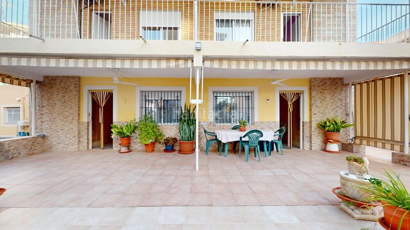 Foto 7908b977-1d94-4560-acbd-ce5ab0139a62. Xalet amb aparcament a Playa Tamarit-Playa Lissa Santa Pola