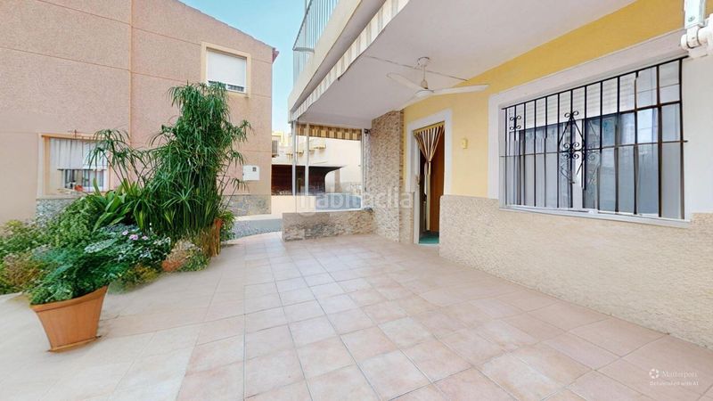 Foto 814a6fac-4c4b-4522-91cf-a6d9277ead62. Xalet amb aparcament a Playa Tamarit-Playa Lissa Santa Pola