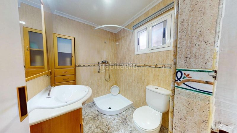 Foto 9798ac54-b5b1-49ac-acab-c4b5bfccb45e. Xalet amb aparcament a Playa Tamarit-Playa Lissa Santa Pola