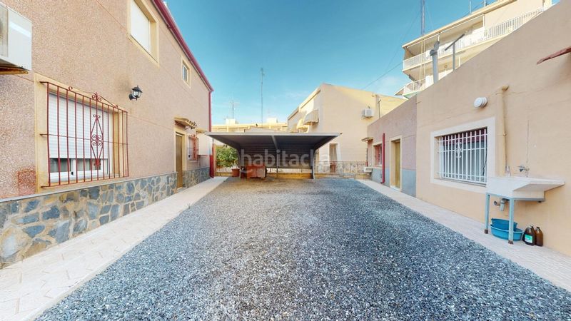 Foto f38ef8f1-31df-4bf7-973c-ce09da152618. Xalet amb aparcament a Playa Tamarit-Playa Lissa Santa Pola