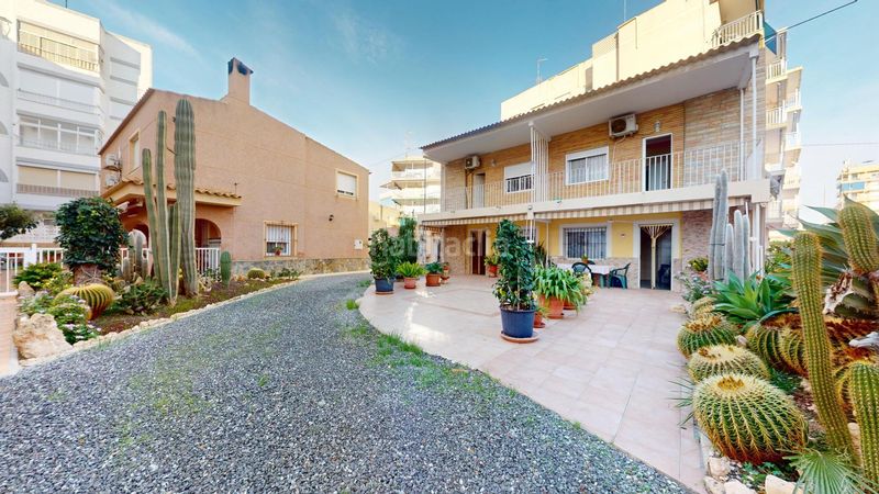 Foto fa767ea9-a3a9-4d49-a45f-5875f0d9da74. Xalet amb aparcament a Playa Tamarit-Playa Lissa Santa Pola