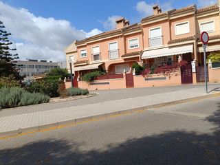 Casa a schiera  La palera. Vivir despacio con sol y espacio en adosado en perleta  urbaniza