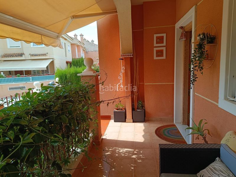 Foto a993e0ae-564a-450e-b619-1af2c836d32f. Casa adossada amb aparcament piscina a Perleta - Maitino Elche / Elx