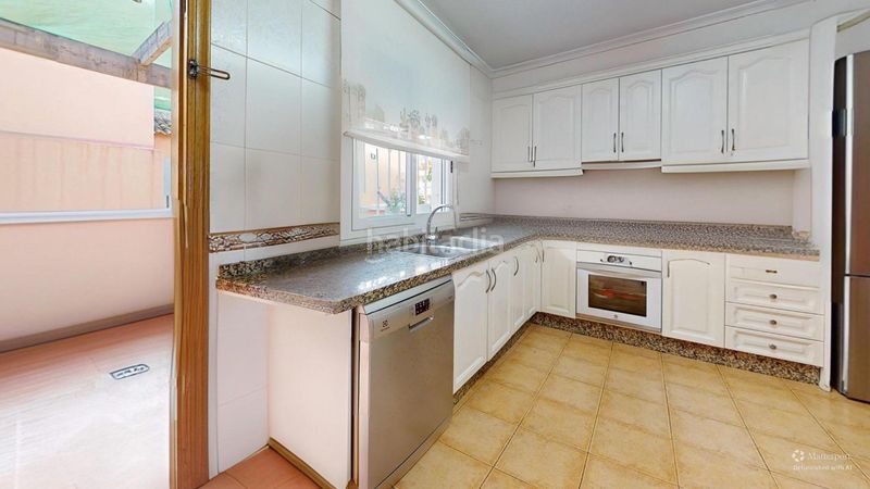 Foto bd40efca-c67e-4287-a390-ab92f3b01af5. Casa adossada amb aparcament piscina a Perleta - Maitino Elche / Elx