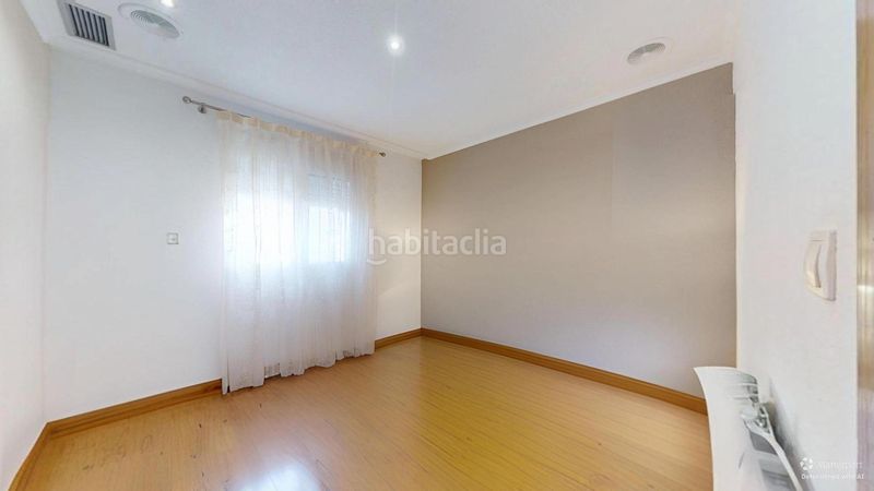 Foto c38c234c-bf33-41d2-8a93-19c6c7b09a22. Casa adossada amb aparcament piscina a Perleta - Maitino Elche / Elx