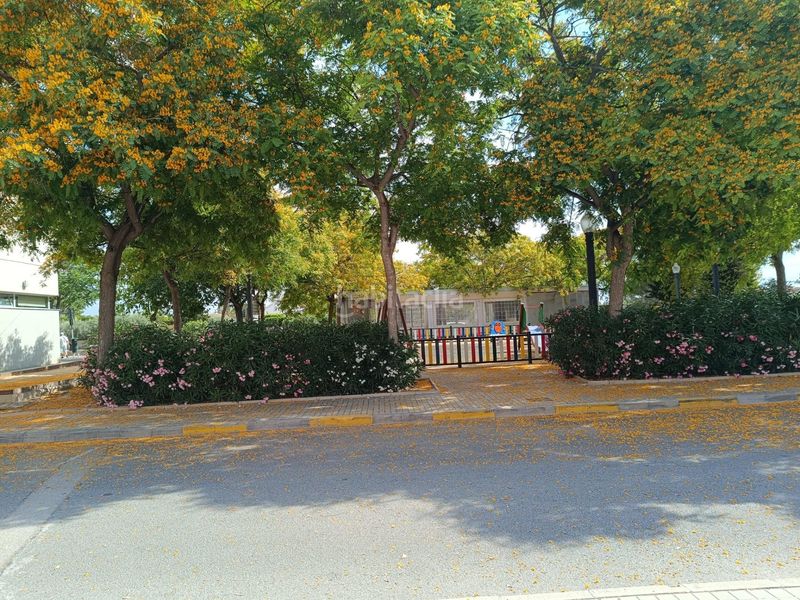 Foto c4b388bb-aec9-45c5-bfc5-66b4ee663b24. Casa adossada amb aparcament piscina a Perleta - Maitino Elche / Elx