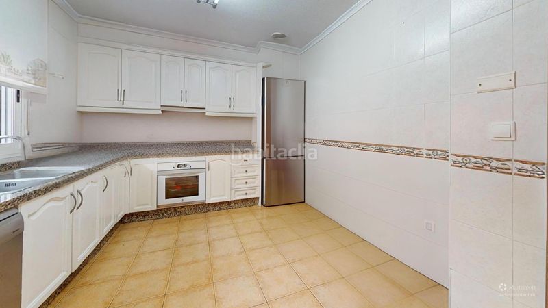 Foto d9f6850d-2241-4ac2-865a-b981f7f926e1. Casa adossada amb aparcament piscina a Perleta - Maitino Elche / Elx