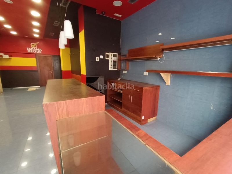 Foto 104ac281-2d8a-45c9-9e09-ab754e362619. Lloguer local comercial a Centro Elche / Elx