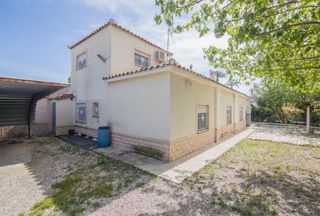 Chalet in La Algoda - Matola - Llano de San José. Vive con calidad!!! a un paso de elche  precioso chalet pareado
