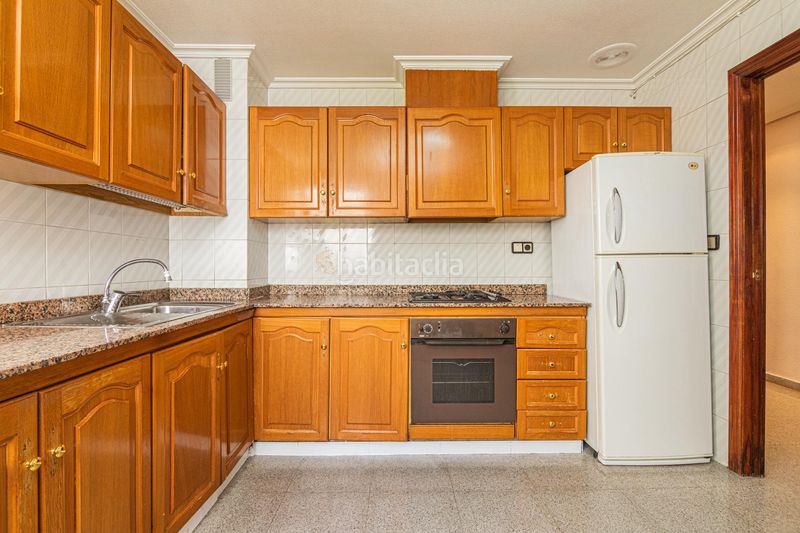 Foto 0361a35c-ee17-4ac9-b305-d91626ee3bc2. Pis a El Toscar Elche / Elx