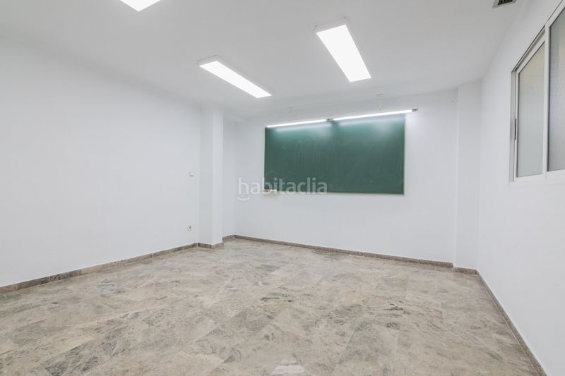 Foto c8b53ecb-b718-4fbf-b348-368b1d8a6828. Planta baixa a Centro Elche / Elx