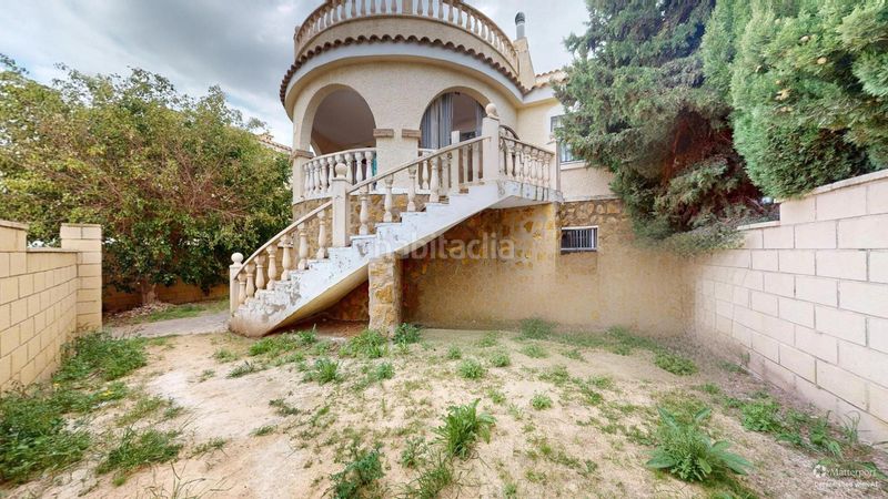 Foto 1db20f93-580c-407e-80a0-e488ba63e45c. Casa aparellada a Monforte del Cid