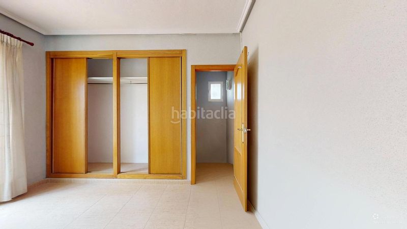 Foto cf7674f7-c43c-4c83-9393-46fe1d5537b6. Casa aparellada a Monforte del Cid