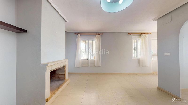 Foto d1b4c1b0-2748-428e-ae5d-63fa00e50adf. Casa aparellada a Monforte del Cid