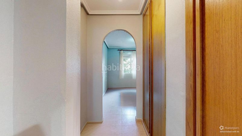 Foto d6a95064-f16d-4f16-a0f0-41b048dd533b. Casa aparellada a Monforte del Cid
