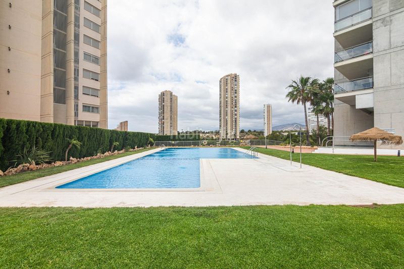 Foto 5b97e1b1-75bb-49c7-aea1-9055aaab9adb. Àtic amb aparcament piscina a Via Parque Benidorm