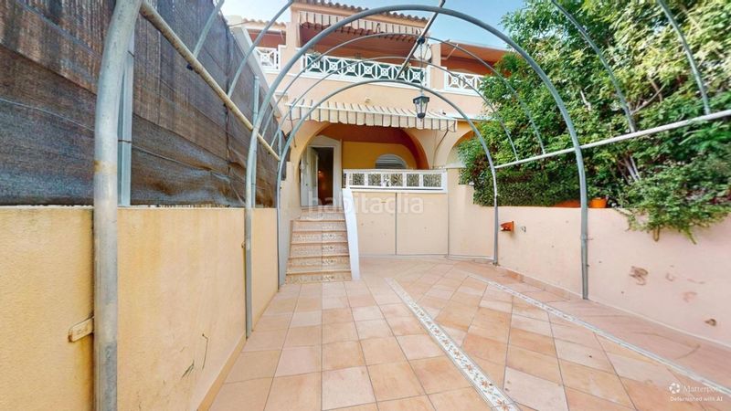 Foto 1698b05f-58bd-4af0-92a7-6defcf9d0ead. Casa adossada a calas Santa Pola este Santa Pola