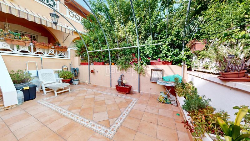 Foto a4c3679d-72ce-4c90-b753-f55639b61e2a. Casa adossada a calas Santa Pola este Santa Pola