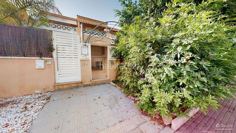 Foto e525ee84-87f8-464e-ad7b-b9e6b69a3a61. Casa adossada a calas Santa Pola este Santa Pola