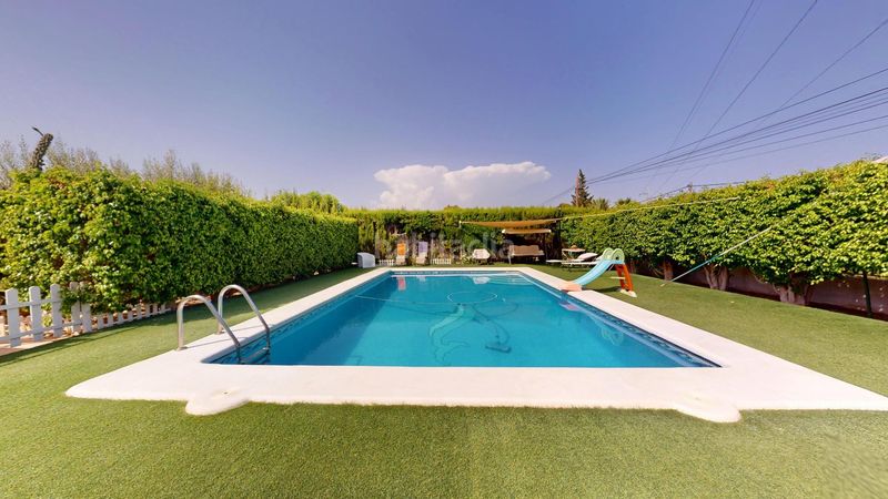 Foto 568f9a9e-6fc6-4d68-a59a-b466bf843825. Xalet amb aparcament piscina a Jubalcoi Elche / Elx