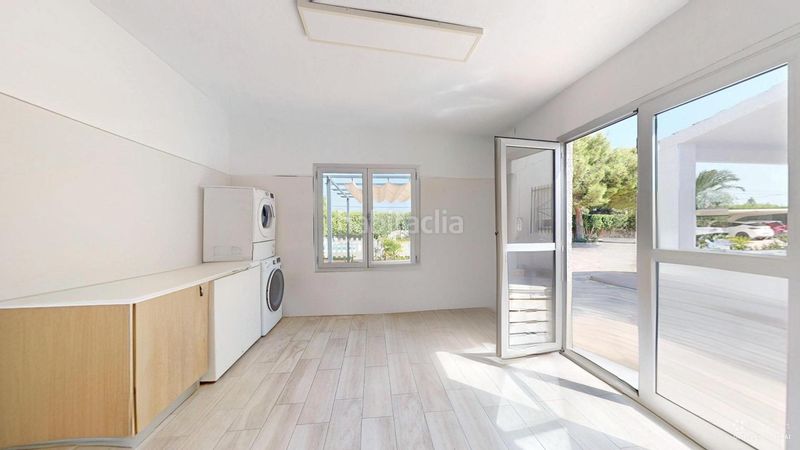 Foto a334faf8-8ce8-4545-9217-9d06838f8ae2. Xalet amb aparcament piscina a Jubalcoi Elche / Elx