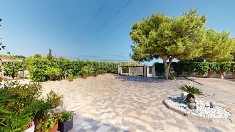 Foto d3f3a9ea-d8d0-4fa8-8433-0831ff09ce94. Xalet amb aparcament piscina a Jubalcoi Elche / Elx