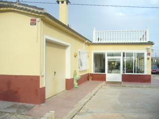 Xalet a Crevillente. Chalet con casa de invitados